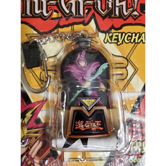 Yu-Gi-Oh! Series 1 SET of (4) 1996 Duel Monster Spin Keychains - NEW - Picture 7 of 15